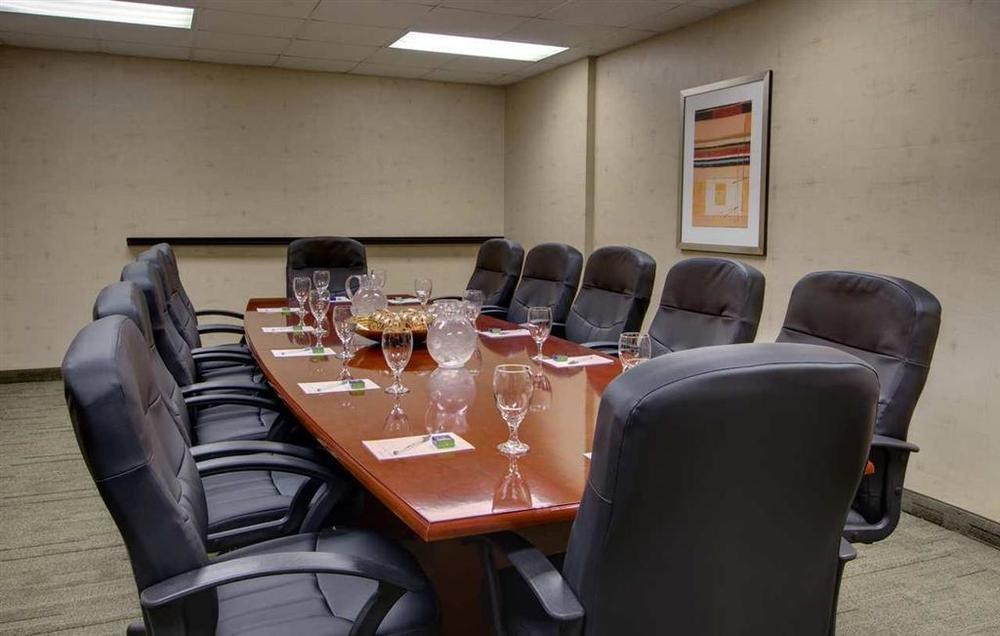 Hampton Inn & Suites Milwaukee Downtown Negocio foto